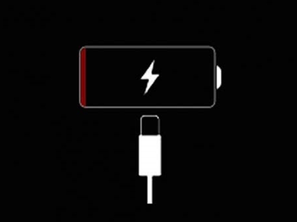 如何給手機(jī)充電？